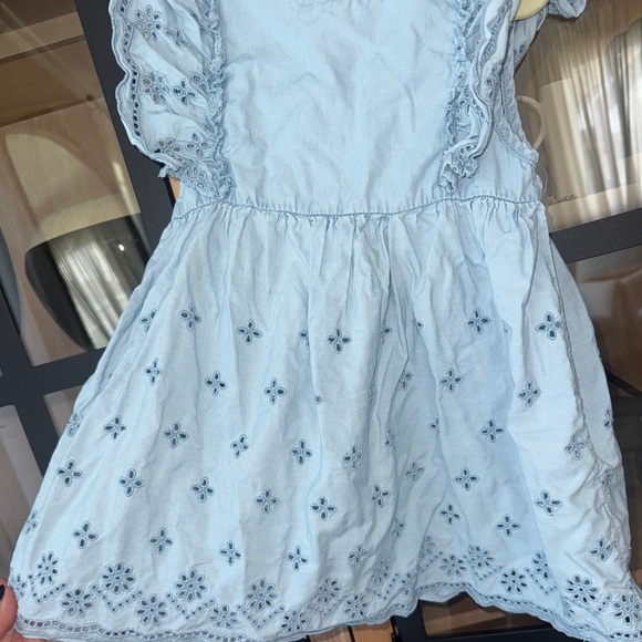 Zara Kids eyelet chambray dress ruffles flutter sleeve toddler girl denim floral - Picture 3 of 7